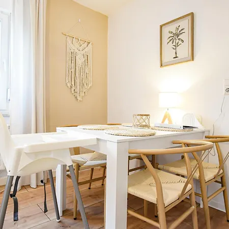 Apartment Boho-apartment - Feel Like Home, Tiny Bathroom & Garage, 60m2