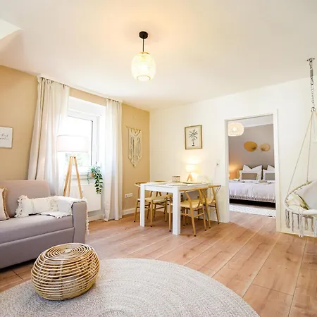 Boho-apartment - Feel Like Home, Tiny Bathroom & Garage, 60m2