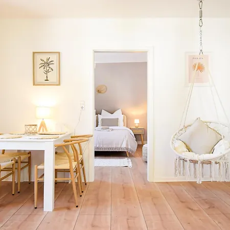 Boho-apartment - Feel Like Home, Tiny Bathroom & Garage, 60m2 Muhlacker
