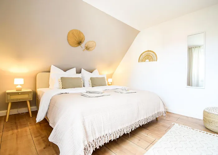 Boho-apartment - Feel Like Home, Tiny Bathroom & Garage, 60m2 Mühlacker