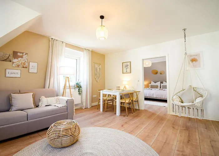 Boho-apartment - Feel Like Home, Tiny Bathroom & Garage, 60m2