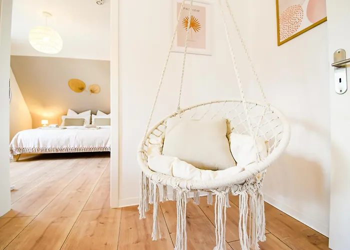 Boho-apartment - Feel Like Home, Tiny Bathroom & Garage, 60m2 Mühlacker