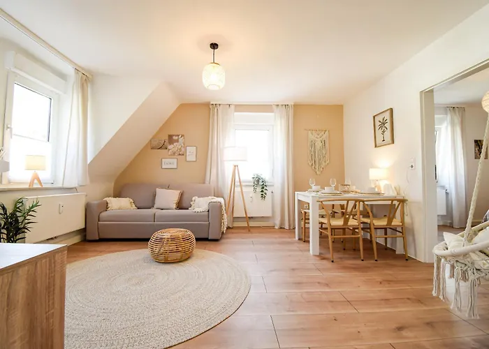 Apartment Boho-apartment - Feel Like Home, Tiny Bathroom & Garage, 60m2 *
